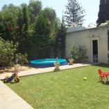 A louer villa meublée avec un grand jardin à Carthage