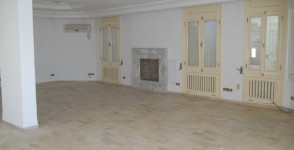 A louer une belle villa avec jardin