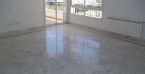 A louer appartement tout neuf haut standing S+4