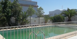 A louer une belle villa avec piscine