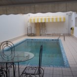 A vendre triplex avec piscine