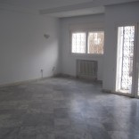 A louer appartement à usage bureautique ou commercial