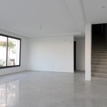 A louer duplex haut standing avec jardin