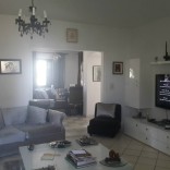 A vende appartement S+3 avec jardin