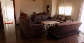 A louer appartement richement meublé avec une belle terrasse