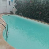 A louer villa sur deux niveaux avec piscine