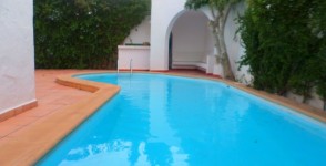 A louer une belle villa avec piscine
