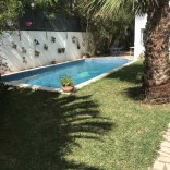 A vendre villa sur deux niveaux avec piscine